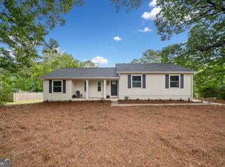 304 Old Farm Rd, Woodstock, GA 30188