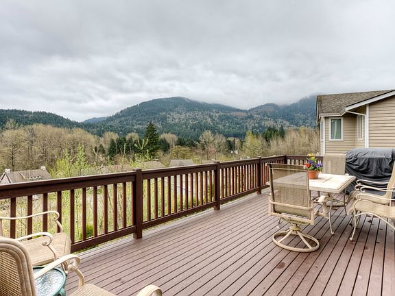 2nd image of 1212 Sunrise Pl SE