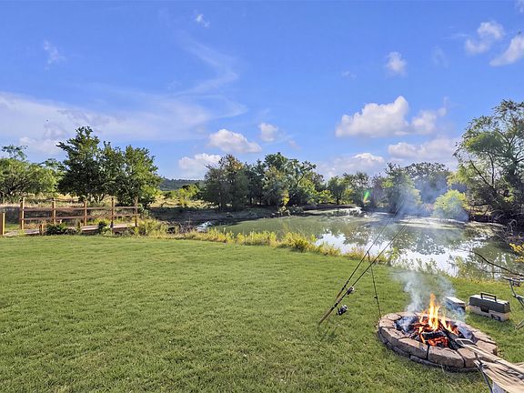 5th image of 4080 Pleasant Valley Rd