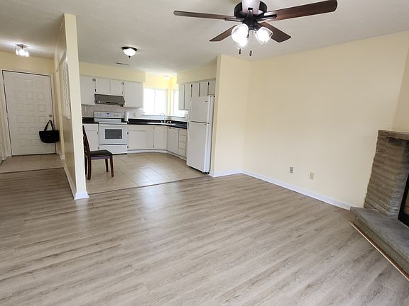 5th image of 2909 Cedarcrest Dr
