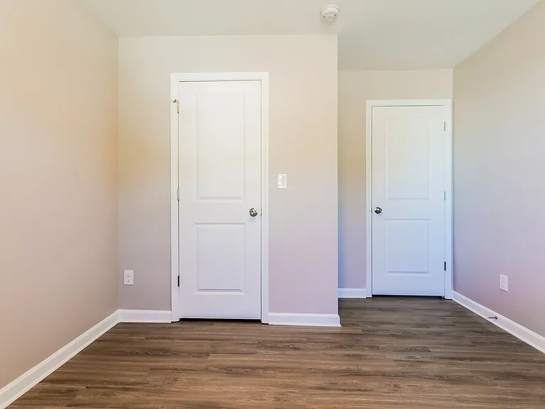 422 Renown Ct — Photo 13