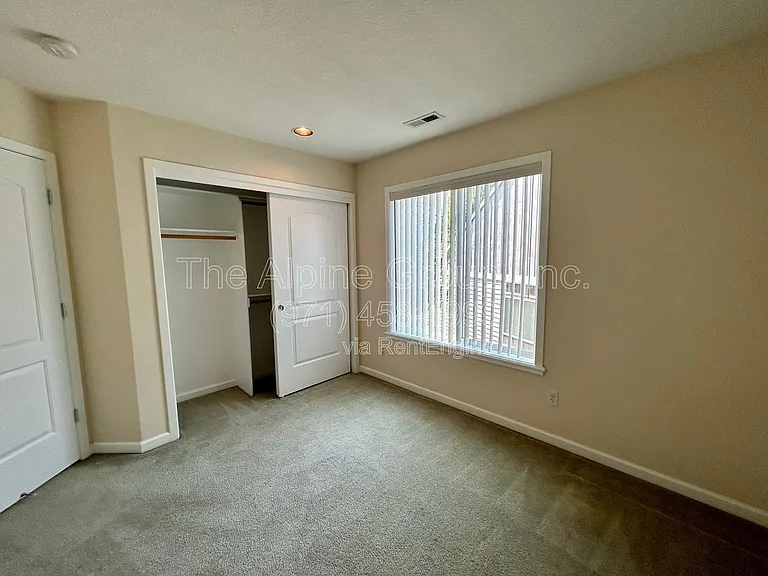 351 NW Kotrik Pl — Photo 29