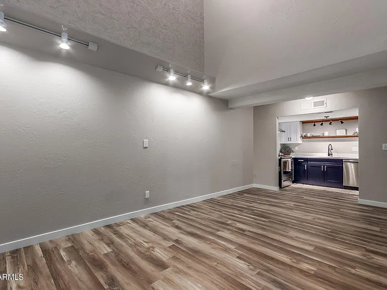 1348 E Brill St #1 — Photo 21