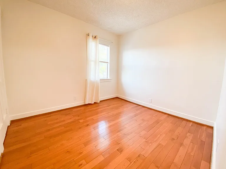 709 N Electric Ave — Photo 20