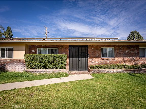 3rd image of 5669 Magnolia Ave