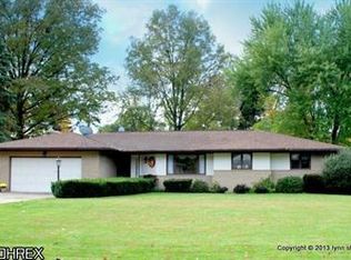 3088 Chamberlain Rd, Akron, OH 44333