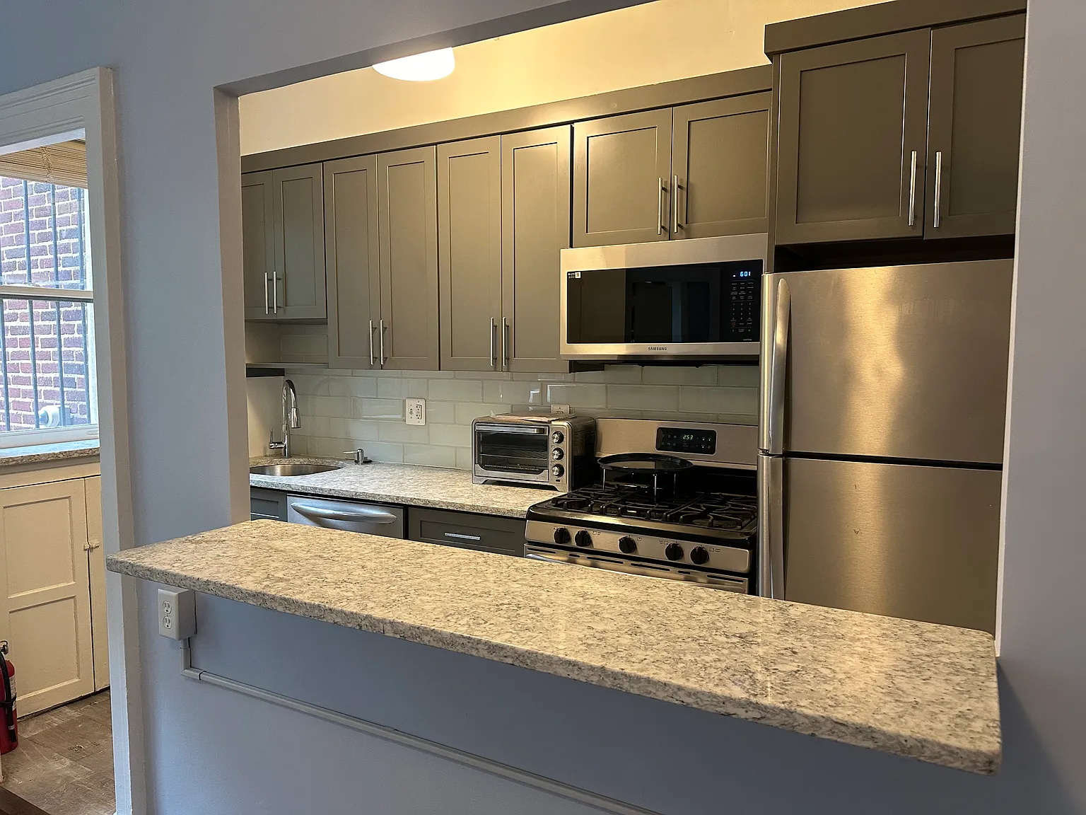 1 bed, 486 sqft, $1,900 — Photo 3