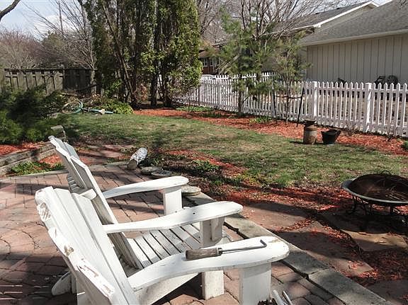 5th image of 401 Orchard Ln