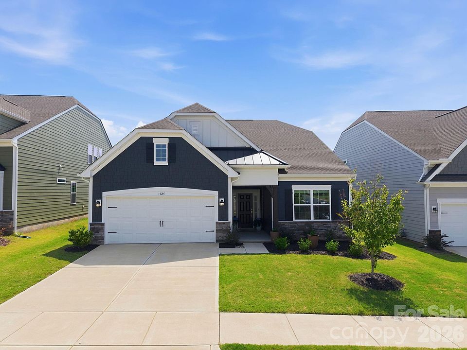1st image of 1125 Lookout Shoals Dr