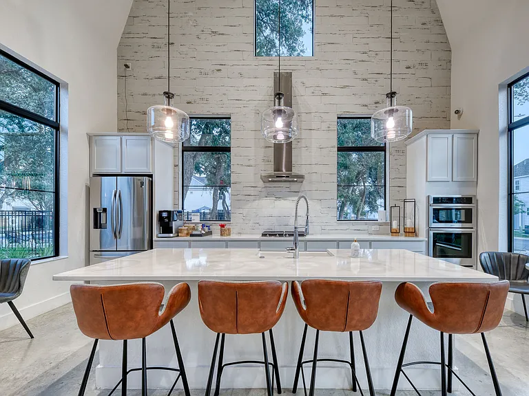 Farm Haus Luxury Rental Homes — Photo 28
