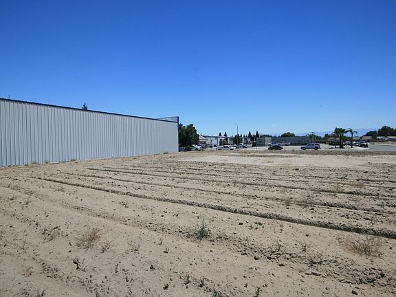 5th image of 5516 Woodmere Dr