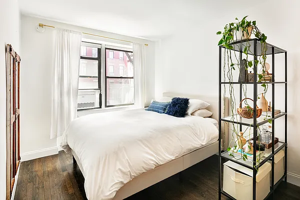 Rented by Compass | media 4