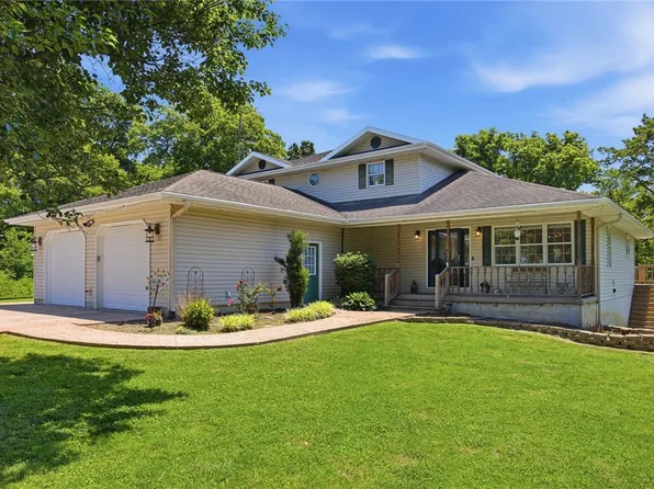 169 S State Highway 128, Cowden, IL 62422