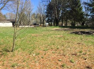 5211 S Holiday St, North Judson, IN 46366