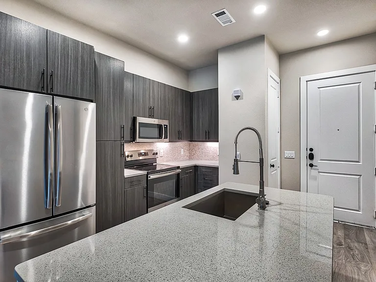 Select from two exquisite custom countertop option