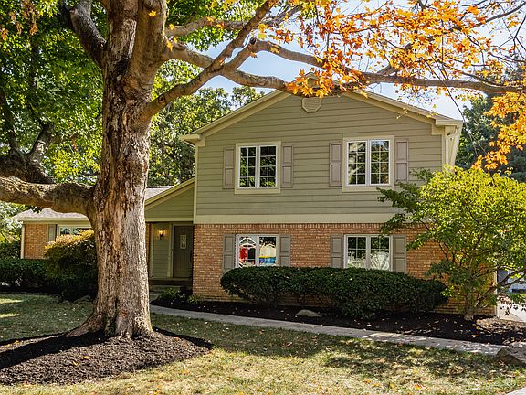 4th image of 9 Lakeview Ct