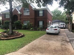 9614 Garden Row Dr, Sugar Land, TX 77498