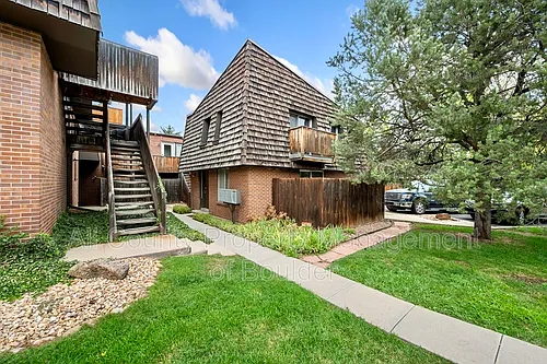 745 Thomas Dr #19 Photo 1