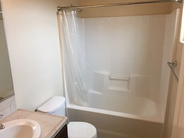 572 River Oaks Dr — Photo 6