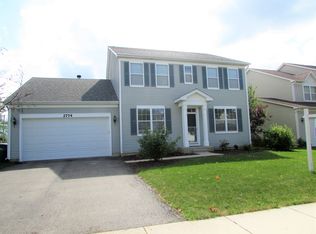 2774 Moraine Valley Rd, Wauconda, IL 60084