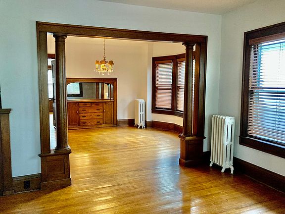 3rd image of 3029 Knox Ave S