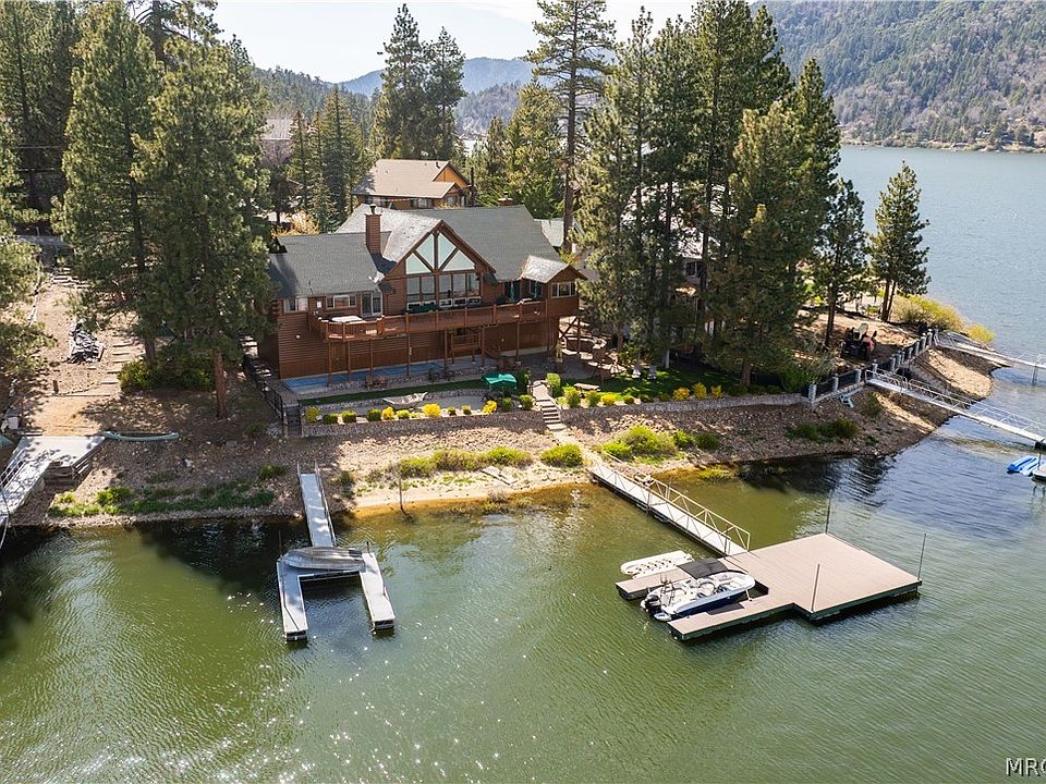 1st image of 671 Cove Dr