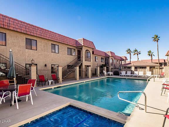 2nd image of 2085 Mesquite Ave Unit 32