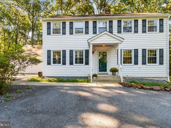 647 Benfield Rd, Severna Park, MD 21146
