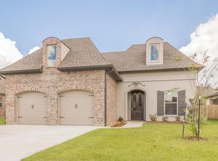104 Inlet Dr, Broussard, LA 70518