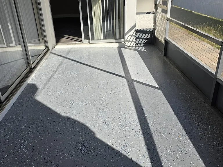 112 SW 35th Ter — Photo 10