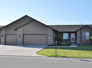 120 S Stoneridge St, Valley Center, KS 67147