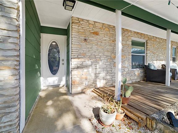 3rd image of 13502 Montview Dr
