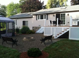 29 Iron Gate Dr, Andover, MA 01810