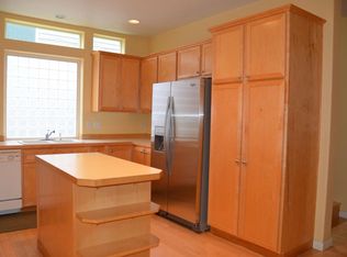 1647 NE 103rd Ave, Hillsboro, OR 97006