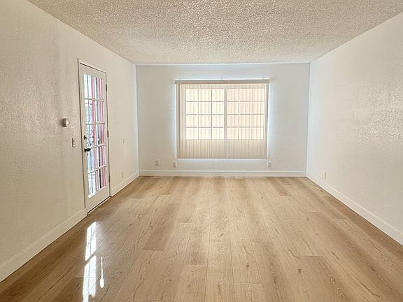 3rd image of 1730 Obispo Ave #3