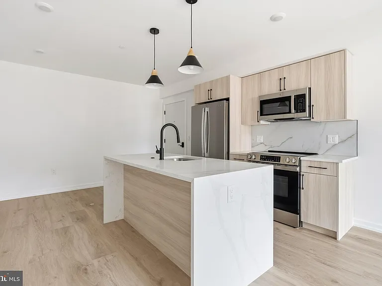 208 Vine St #2A — Photo 7