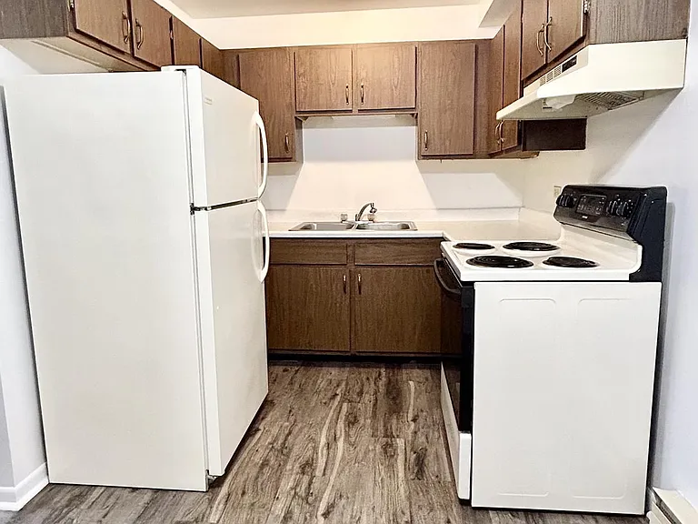 Camelot II Apartments, LLC — Photo 2