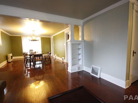 4th image of 1312 E Lake Ave