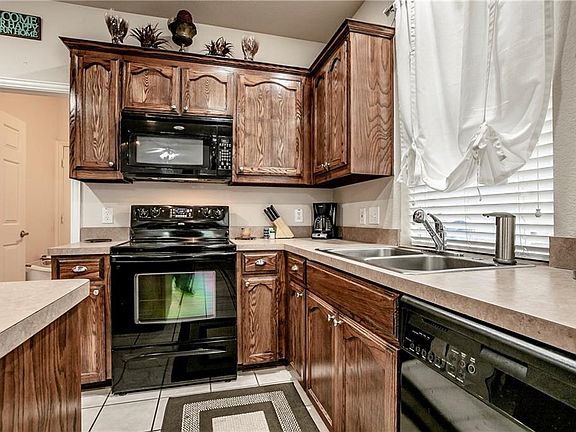 5th image of 3105 Hollow Valley Dr