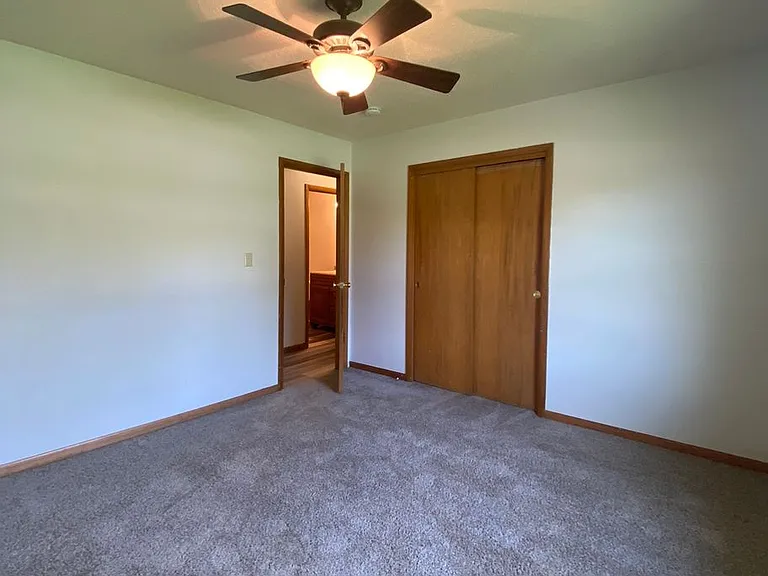 470 N Front St — Photo 7