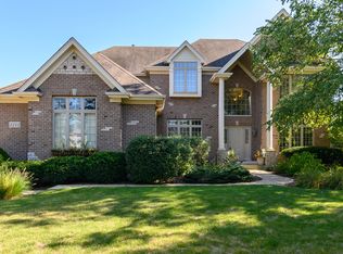 2212 Kane Ln, Batavia, IL 60510