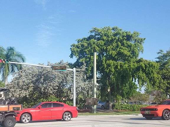 5th image of 19501 W Country Club Dr Ph 2