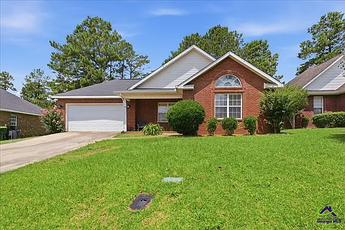 305 Links View Dr Photo 1