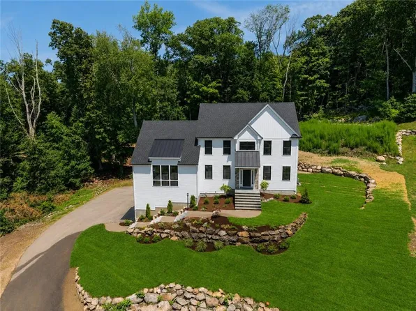15 Tuscan Ct, Cumberland, RI 02864