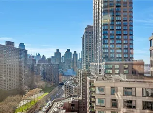 200 Riverside Boulevard 18E image 1 of 4