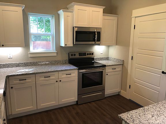 3rd image of 505 Birmingham St