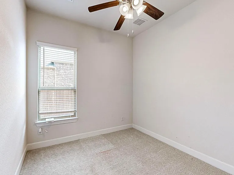 9826 Polk St — Photo 24