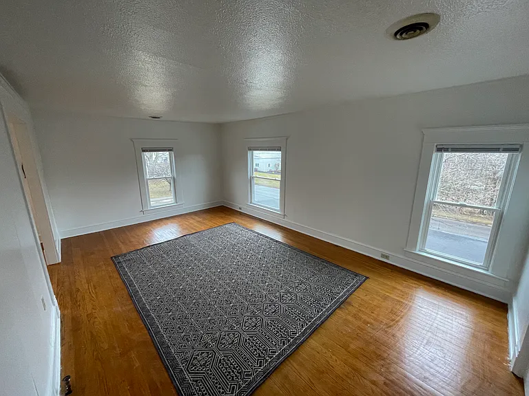 142 S Brooklyn Ave — Photo 14