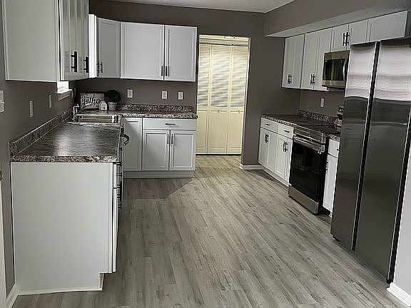4th image of 3402 Coralberry Ct