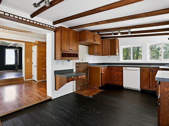 23rd image of 514 Whippoorwill Ln